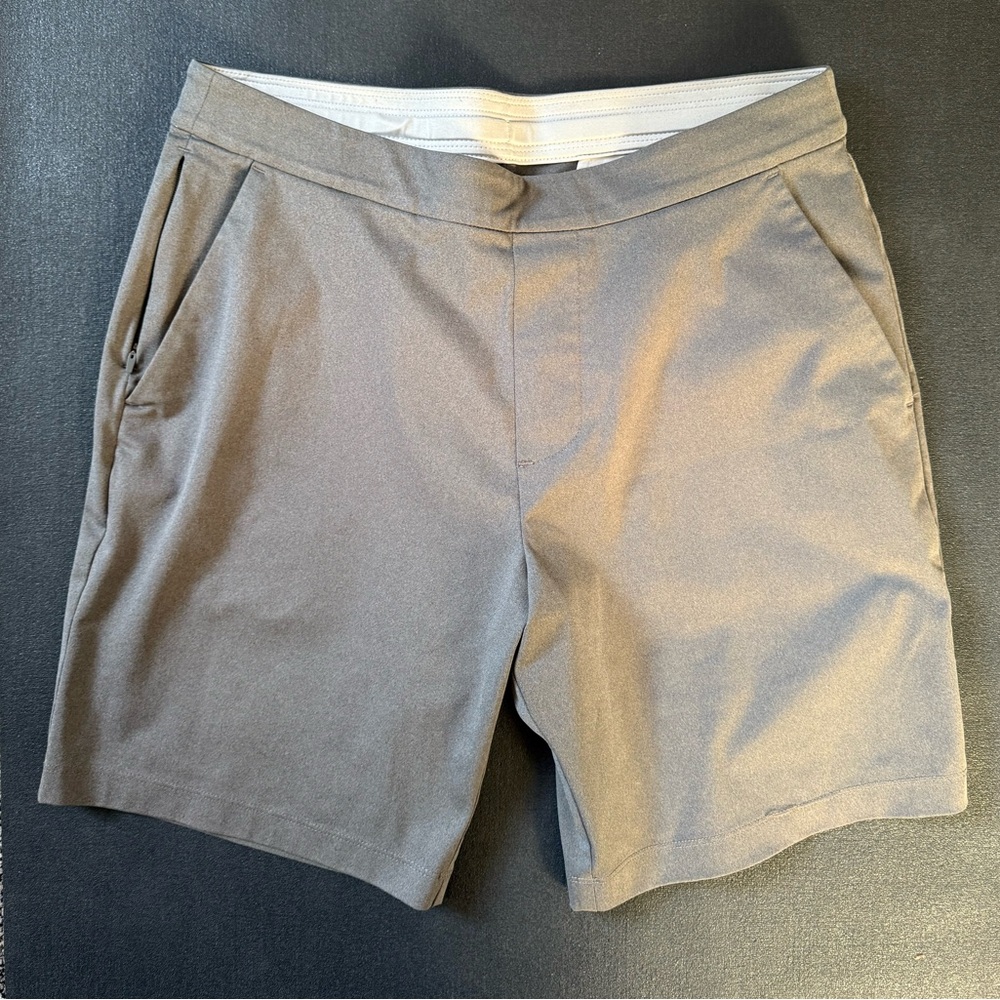 Ministry of Supply Kinetic Pull-On Gray Shorts Men’s Size 30